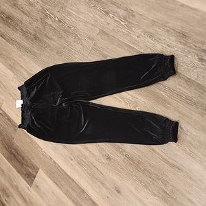 Commando, xs, black velvet jogger NWT